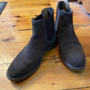 Dark brown chelsea Boot